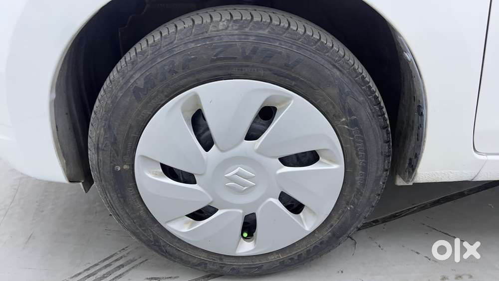 Maruti Suzuki Celerio Zxi Optional Amt, 2017, Petrol