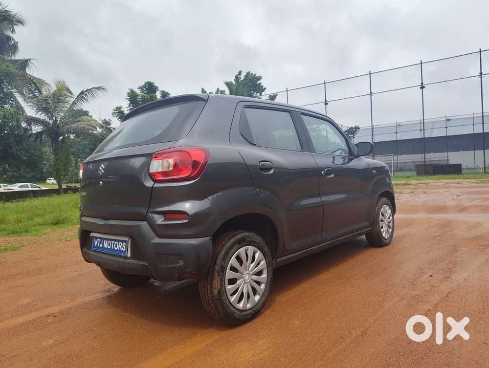 Maruti Suzuki S-presso Vxi Plus, 2023, Petrol