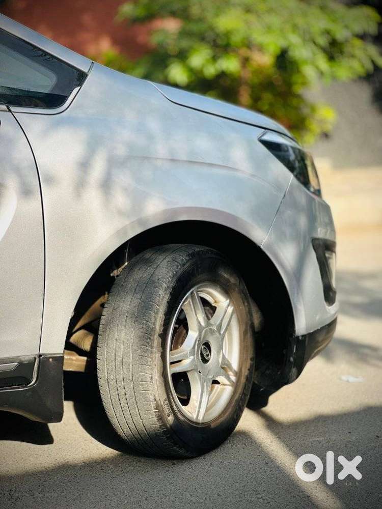 Mahindra Marazzo M6 8str, 2018, Diesel