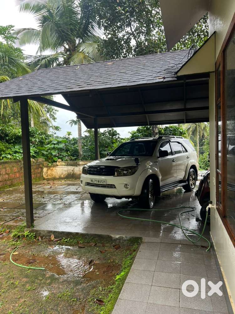 Toyota Fortuner Diesel Manual 2010