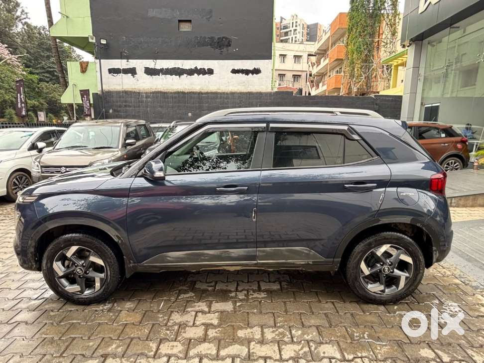 Hyundai Venue S Turbo, 2021, Petrol