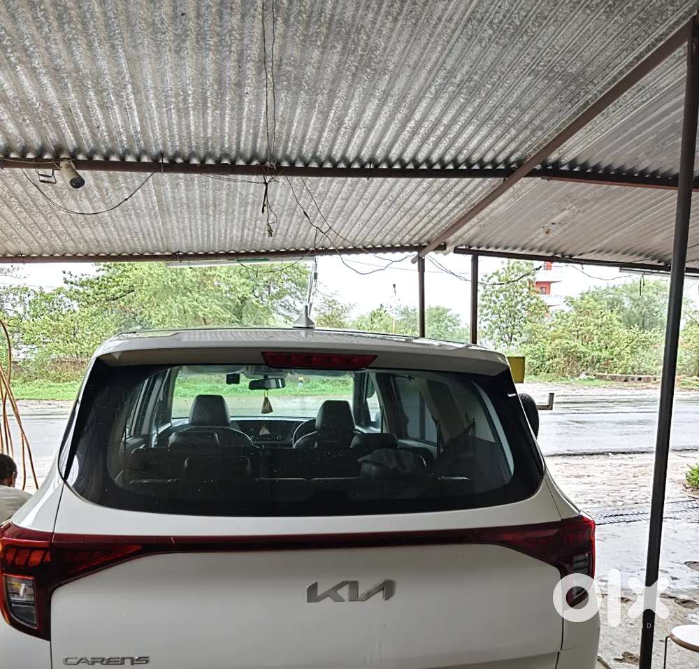 Single-hand Highway-driven Jan 2025 Kia Carens Gravity 1.5l Diesel.