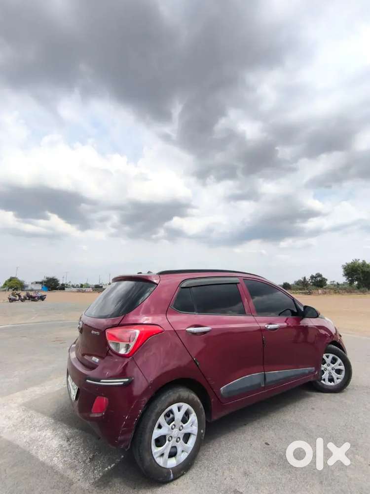 Hyundai Grand I10 2017 Petrol Well Maintained