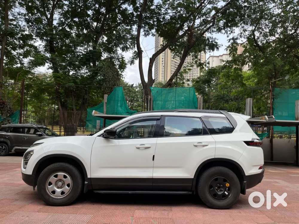 Tata Safari Adventure 2023 Deisel Panaromic Sunroof For Just 1200000