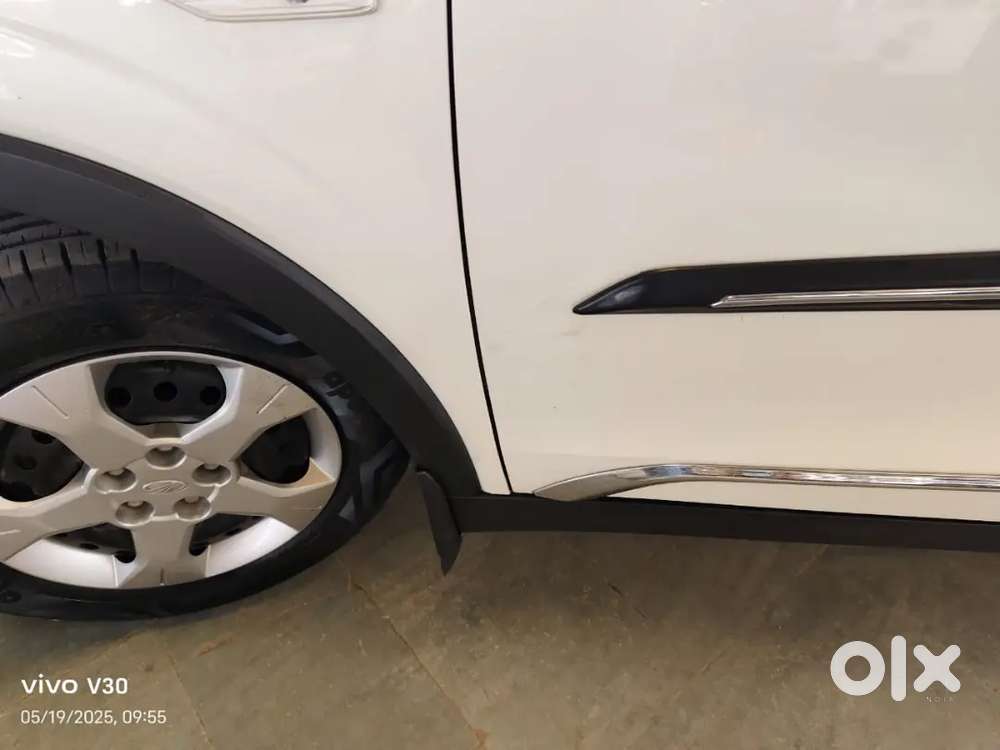 Mahindra Xuv300 Turbosport 2022 Petrol 8000 Km Driven