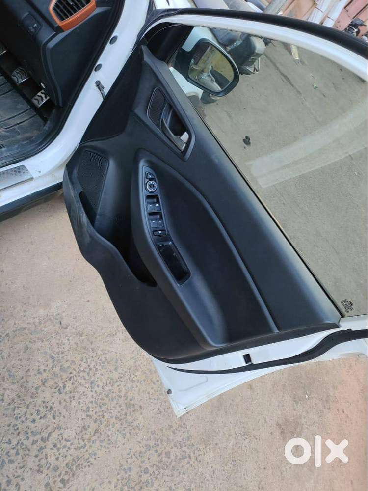 Hyundai I20 Active 2017 Petrol Well Maintained