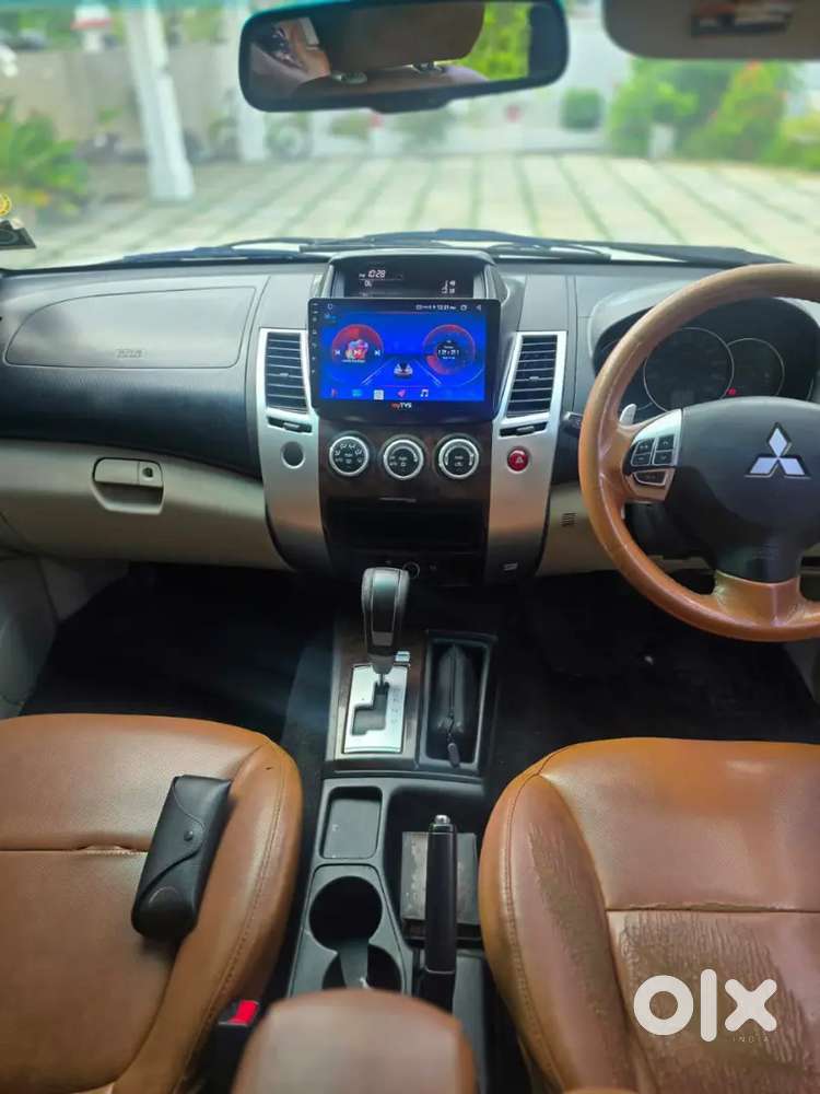 Mitsubishi Pajero Sport Automatic 4*2 2016