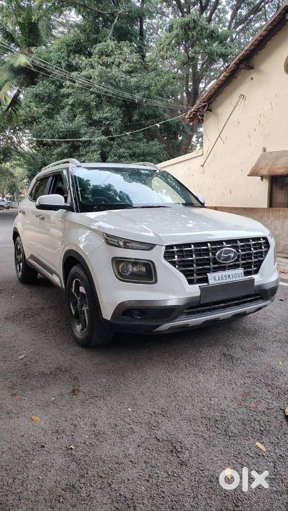 Hyundai Venue 1.0 Sx Plus Turbo Dct Dual Tone, 2019, Diesel