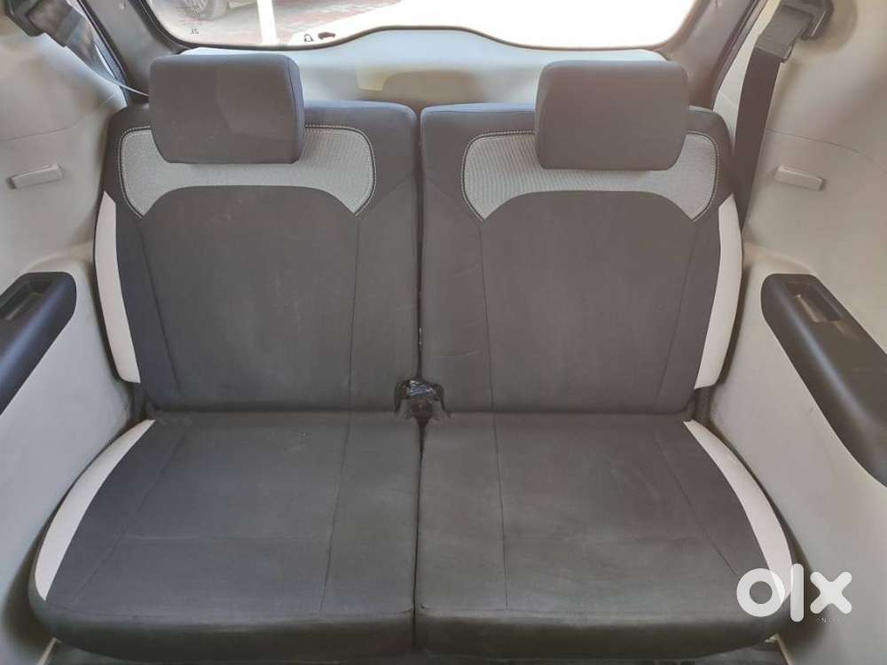 Renault Triber, 2022, Petrol