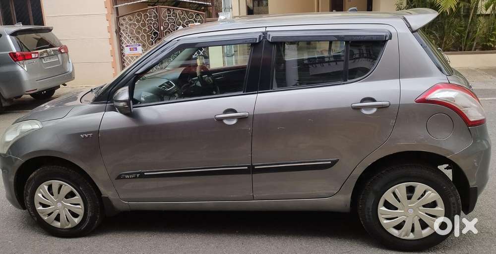 Maruti Suzuki Swift Vxi 1.2 Abs Bs-iv, 2018, Petrol
