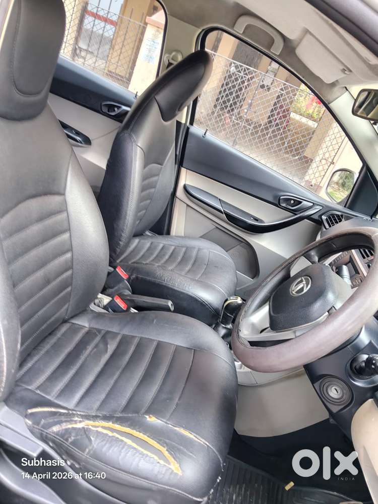 Tata Tiago 1.2 Revotron Xt, 2017, Petrol