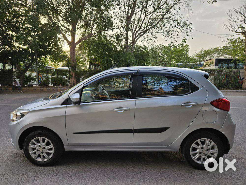 Tata Tiago 1.2 Revotron Xza, 2018, Petrol