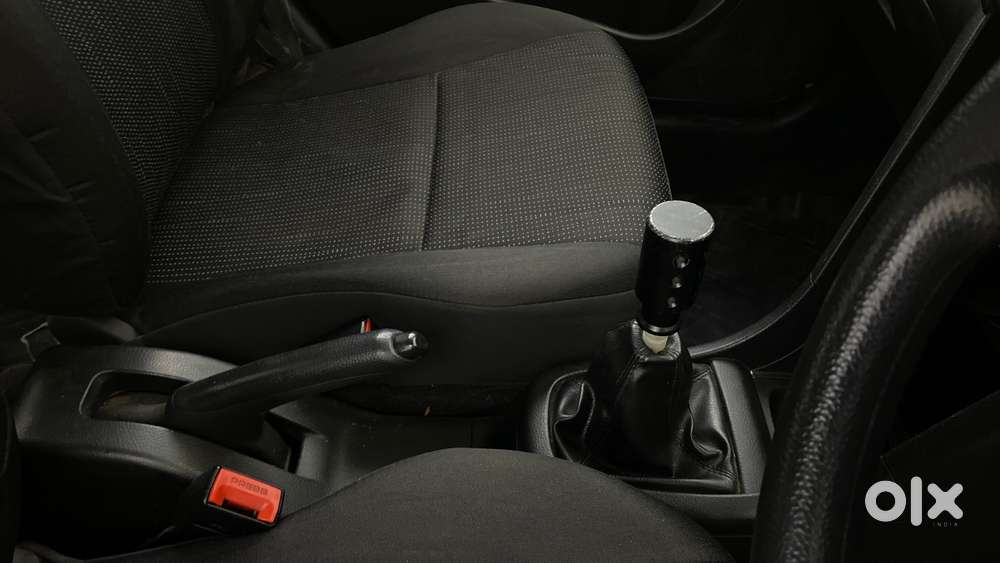 Maruti Suzuki Swift Lxi, 2016, Petrol