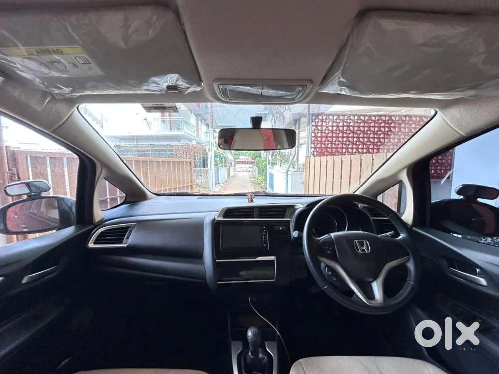 Honda Jazz 2019 Full Option Well Maintained