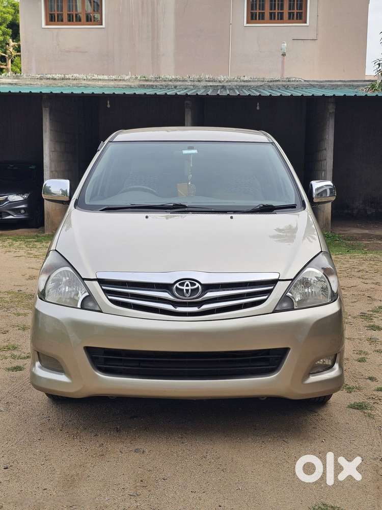 Toyota Innova 2.5 V 7 Str, 2010, Diesel