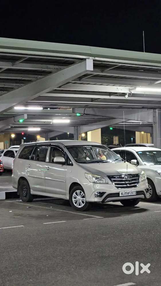 Toyota Innova 2012 Diesel Well Maintained