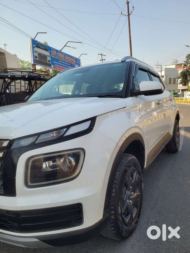 Hyundai Venue S (o) 1.2 Petrol Knight Edition, 2025, Petrol