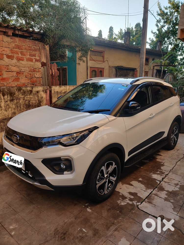 Tata Nexon Xz+s (top Model) Petrol, 2023