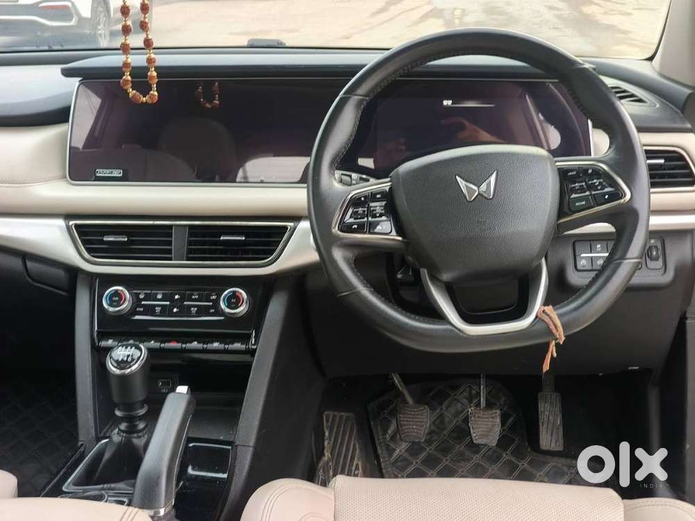 Mahindra Xuv700 2.2 Ax 7 Diesel Mt Str, 2024, Diesel