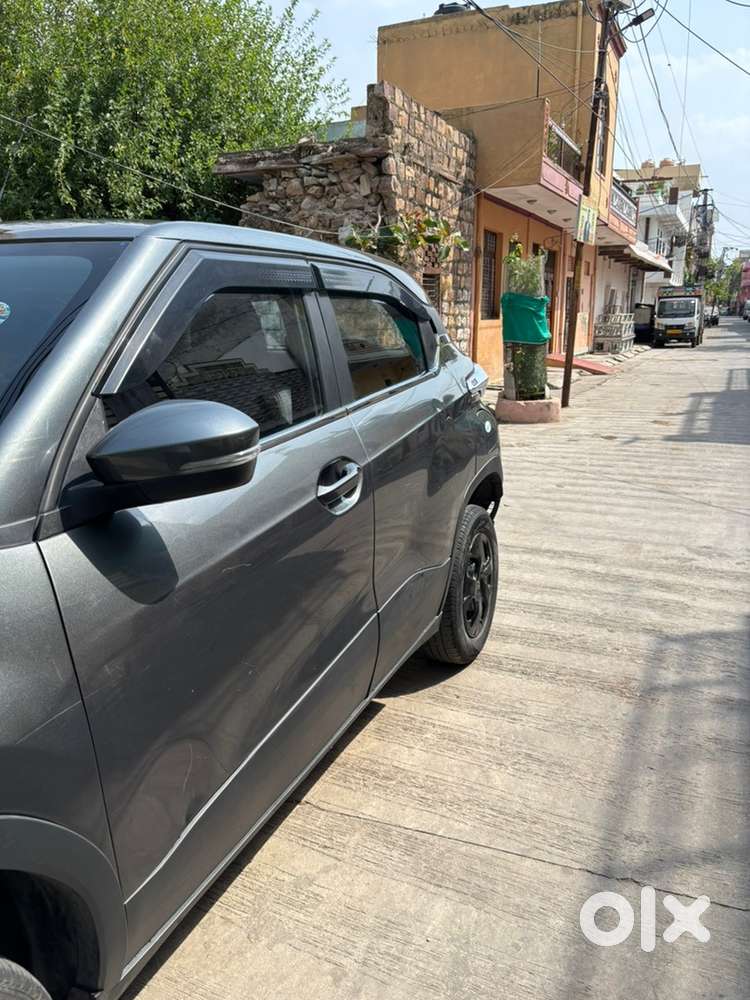 Tata Punch Petrol 2022