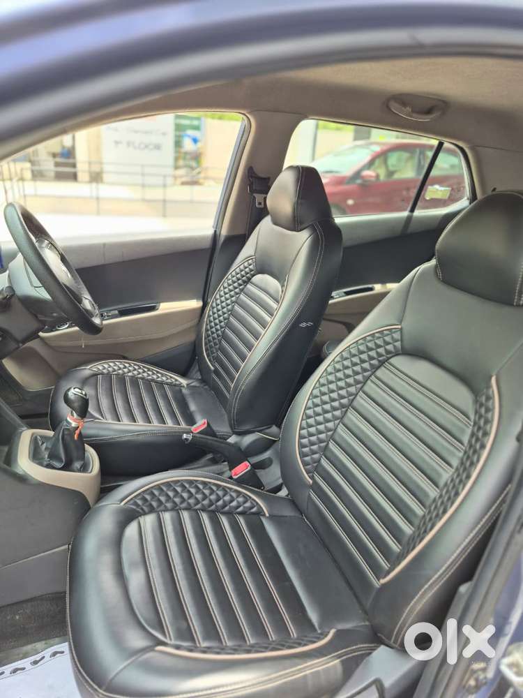 Hyundai Grand I10 Sportz, 2015, Petrol