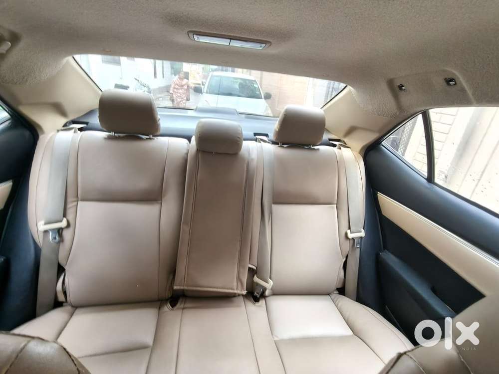 Toyota Corolla Altis 2015