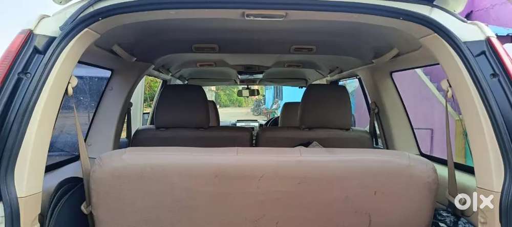 Ford Endeavour Showroom Mainted Vehicle Good Condition Very Less Drive