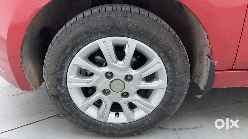 Tata Tiago Xza, 2018, Petrol