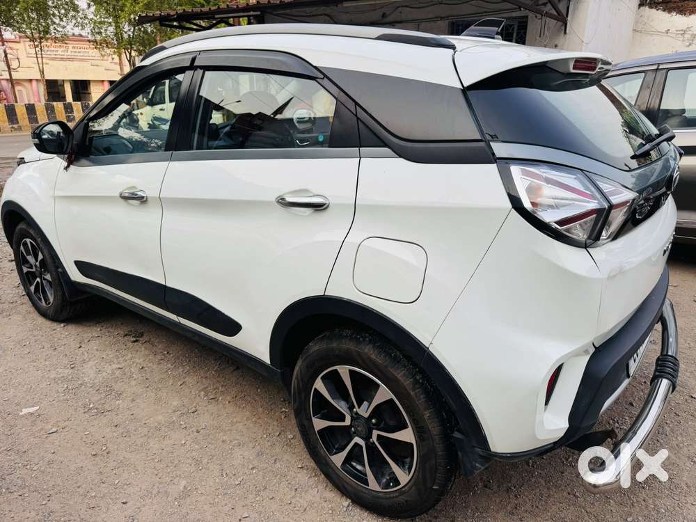 Tata Nexon 1.2 Revotron Xza Plus (o) Amt, 2020, Petrol