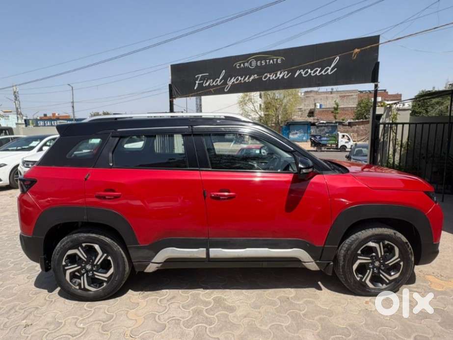 Maruti Suzuki Brezza 1.5 Zxi Plus Smart Hybrid Dual Tone, 2022, Petr..