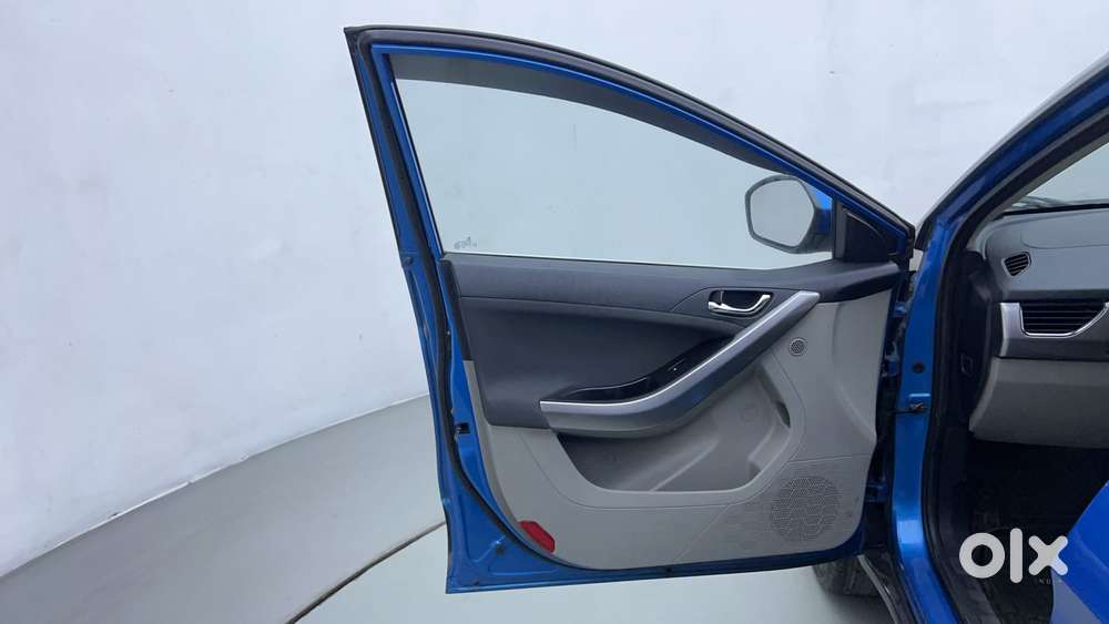 Tata Nexon 1.5 Revotorq Xz Plus Dual Tone, 2017, Diesel