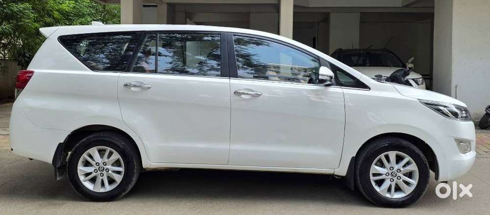 Toyota Innova Crysta 2.4 Vx Mt 8s, 2017, Diesel