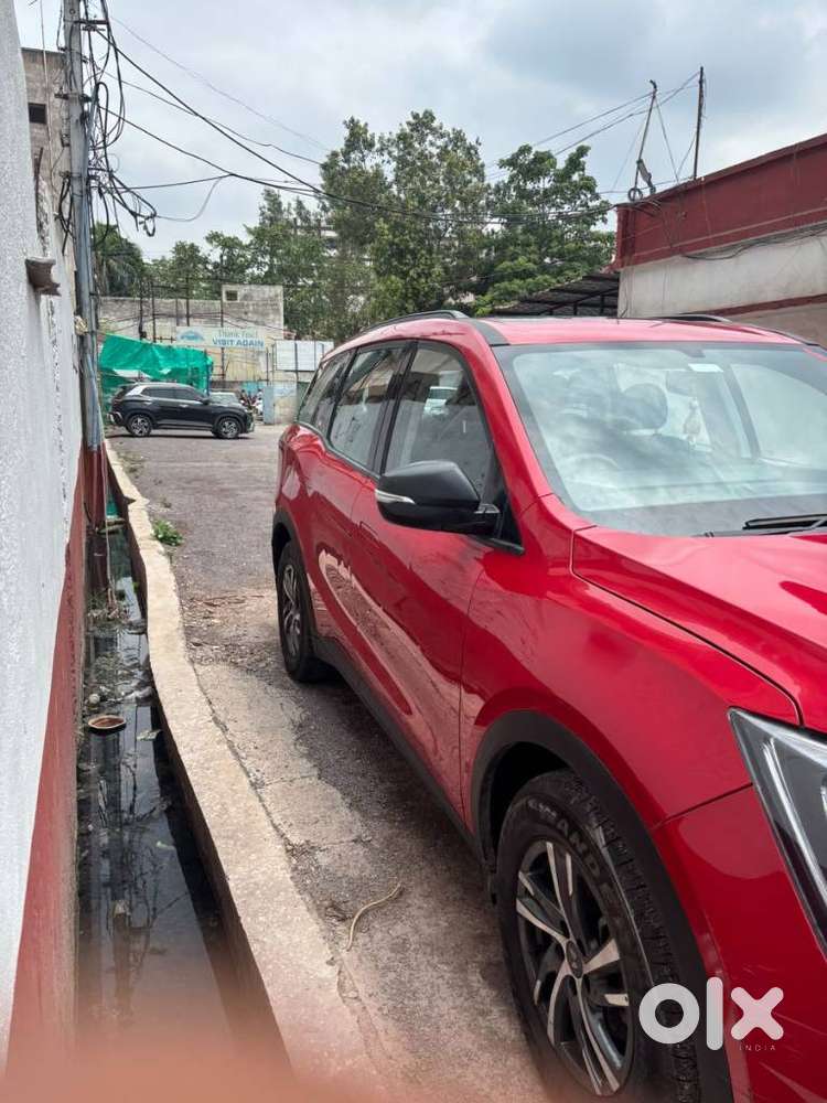 Mahindra Xuv700 2.0 Ax 7 Petrol Mt Str, 2022
