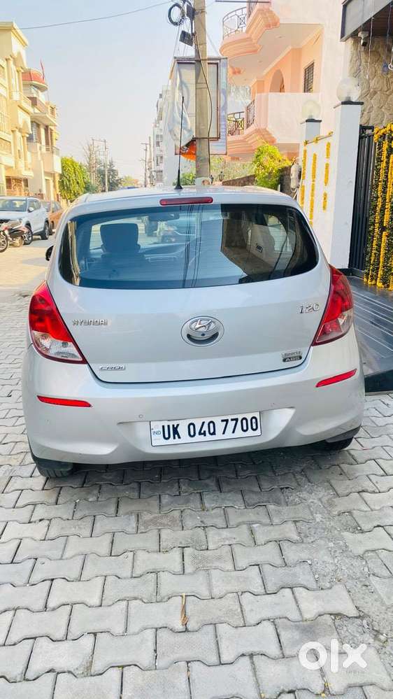 Hyundai I20 Sportz 1.4 Crdi 6 Speed Bs-iv, 2014, Diesel