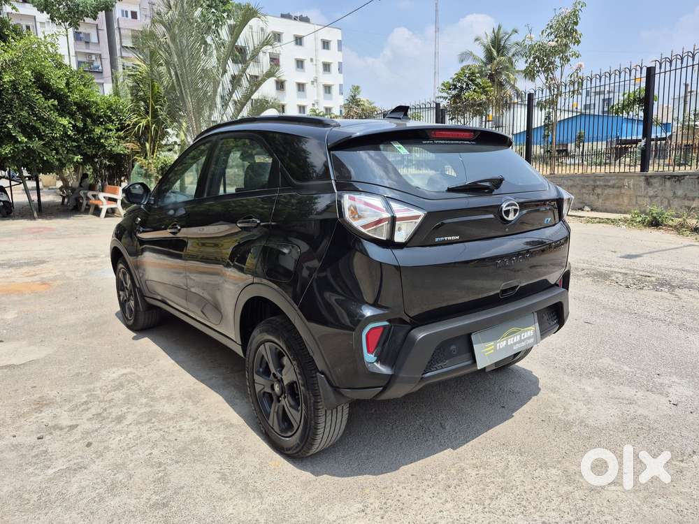 Tata Nexon Ev Max 3.3 Kw Xz Plus Lux Dark Edition, 2023, Electric