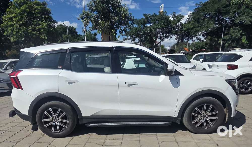 Mahindra Xuv700 Ax7l 6 Str At, 2022, Diesel