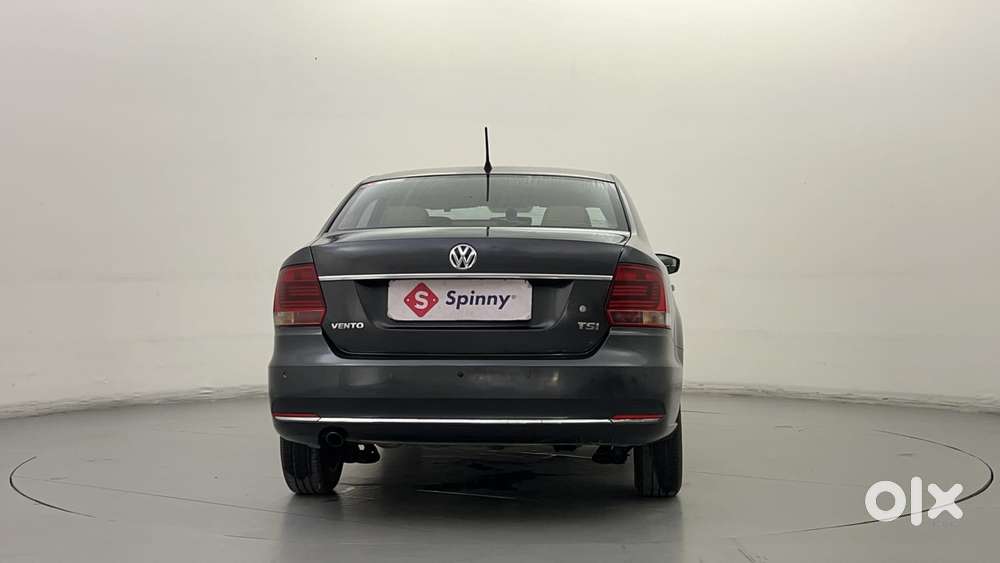 Volkswagen Vento 1.2 Tsi Highline At, 2016, Petrol