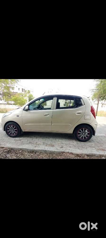 Hyundai I10 Sportz 2011