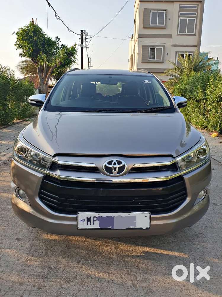 Innova Crysta 2.8z Automatic 1st Owner