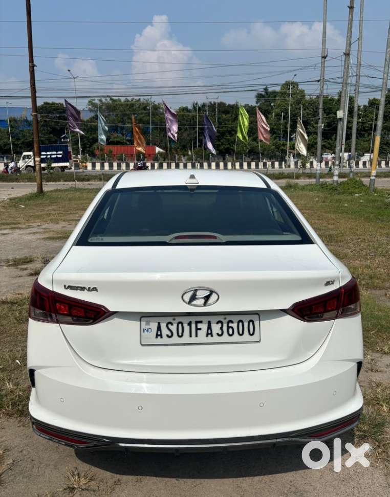 Hyundai Verna 1.5 Mpi Mt Sx (o), 2022, Petrol
