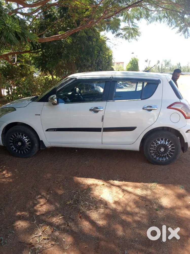 Good Condition Vehicle And Shift