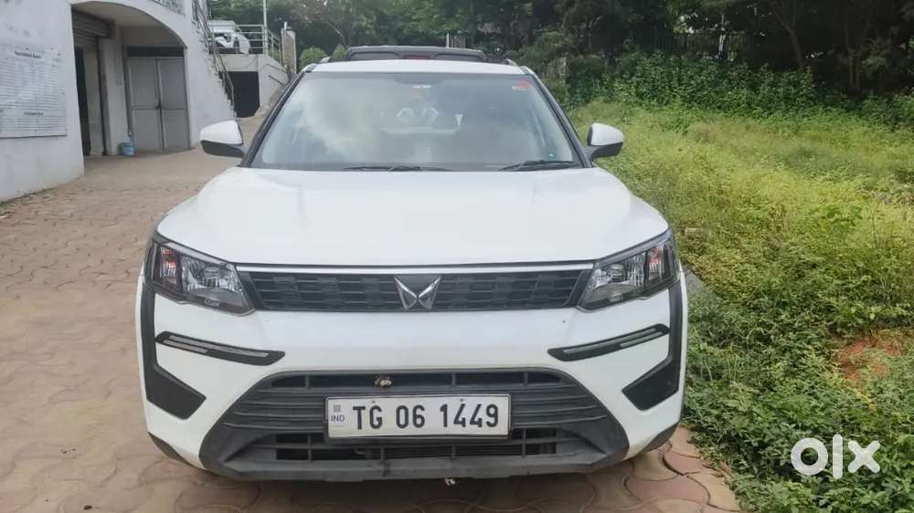Mahindra Xuv300 Turbosport 2023 Petrol 25000 Km Driven