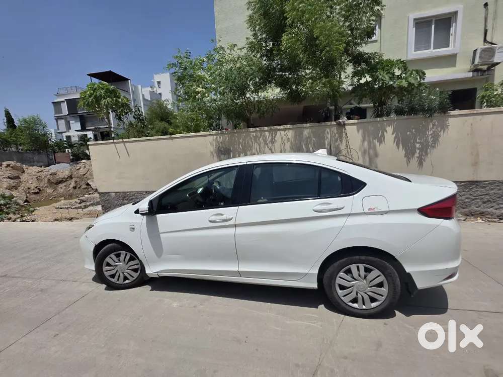 ​honda City 2014 Diesel (s Variant) – Excellent Condition.