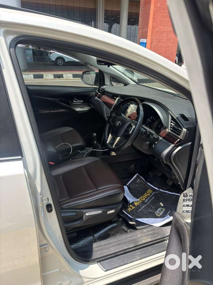Toyota Innova Crysta 2022