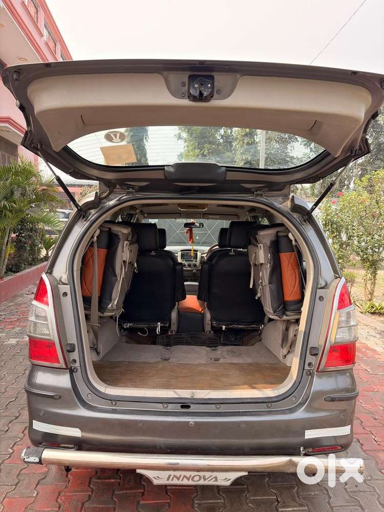 Toyota Innova 2012 Diesel Well Maintained