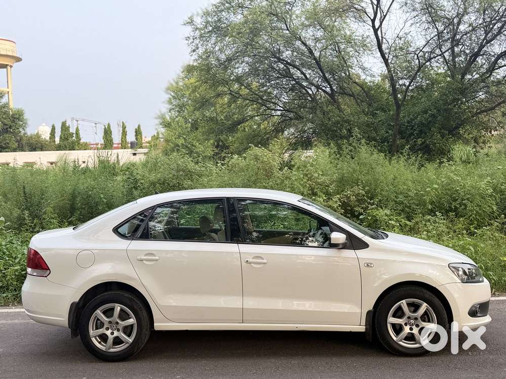 Volkswagen Vento Petrol Highline At, 2014, Petrol