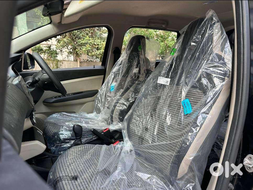 Renault Triber Rxz Easy-r Amt, 2024, Petrol