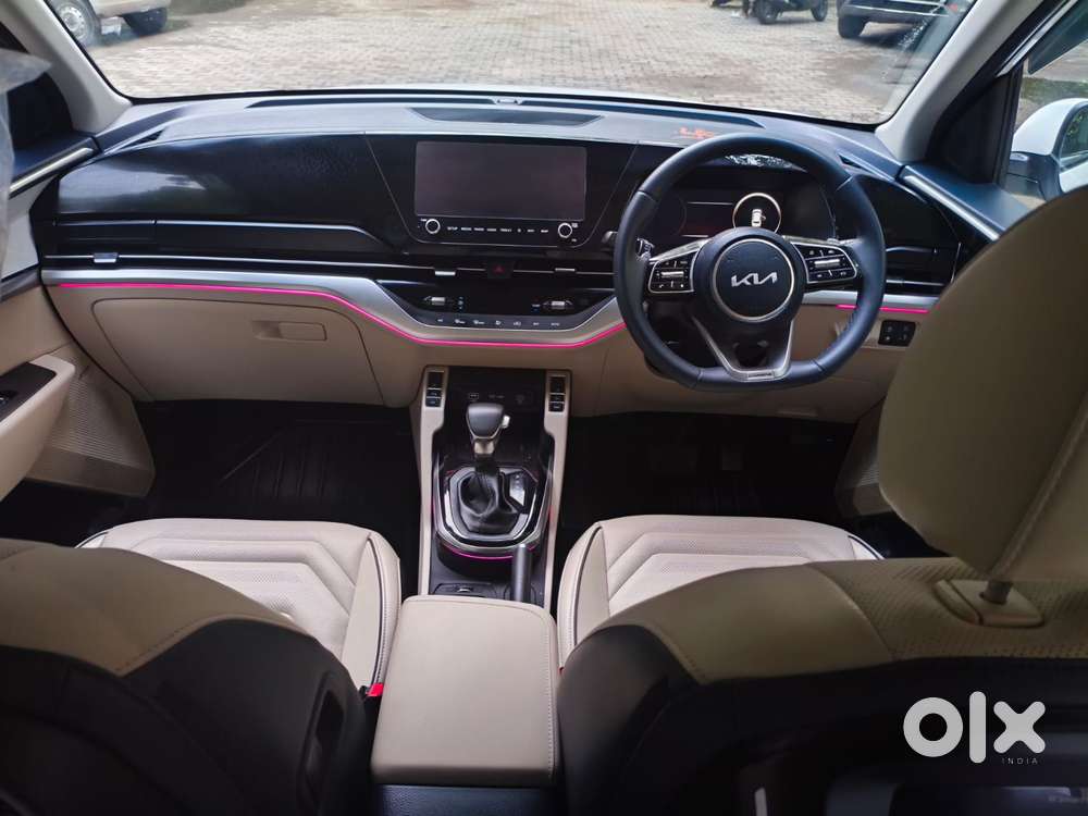 Kia Carens 1.5 Luxury Plus Turbo Dct 7 Str, 2023, Petrol