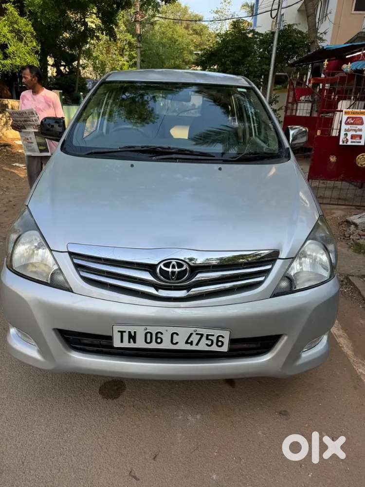 Toyota Innova 2010 Diesel 2nd Owner
