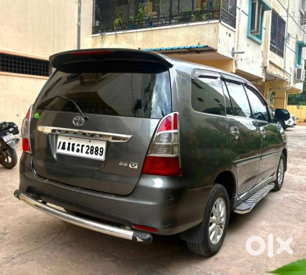 Toyota Innova 2.5 Vx 7 Seater Bs Iv, 2013, Diesel